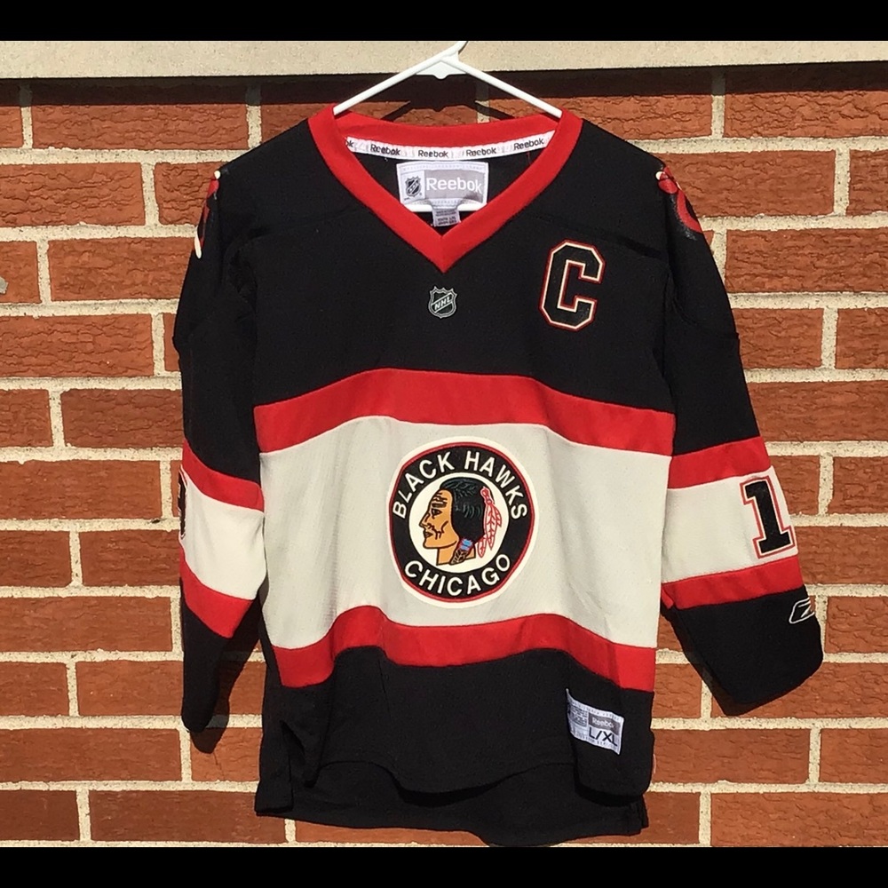 Chicago Blackhawks Toews Winter Classic Throwback